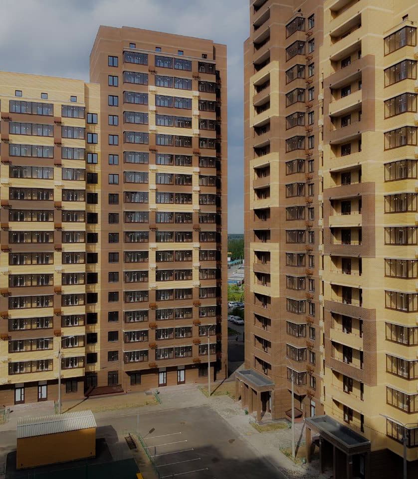 В жилом комплексе 10 домов переменной этажности